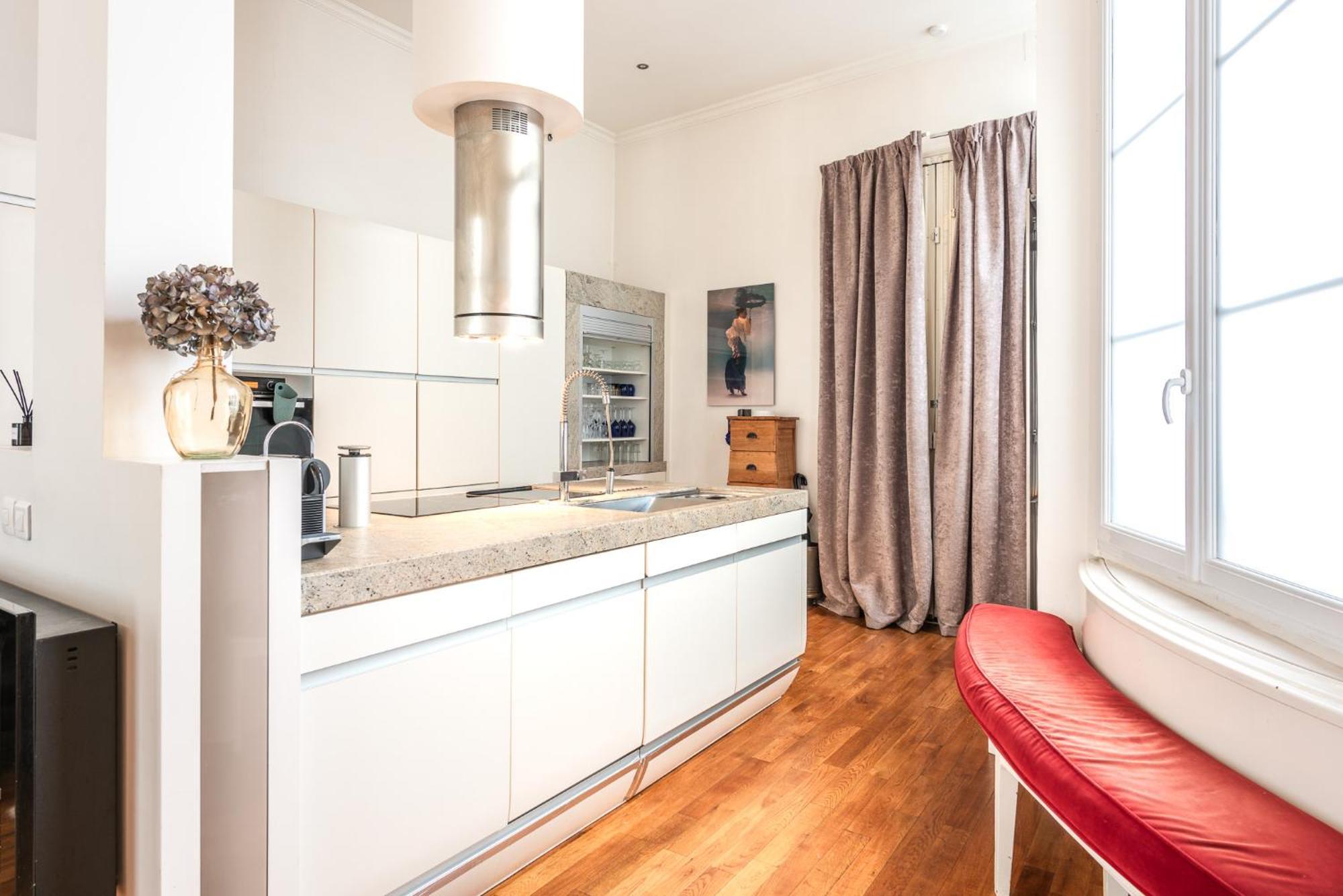 Appartamento Luxury Typical Parisian Flat - 5 Min From Louvre