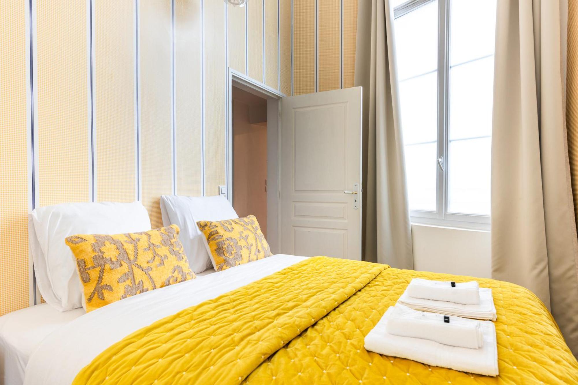 Luxury Typical Parisian Flat - 5 Min From Louvre Appartamento Parigi