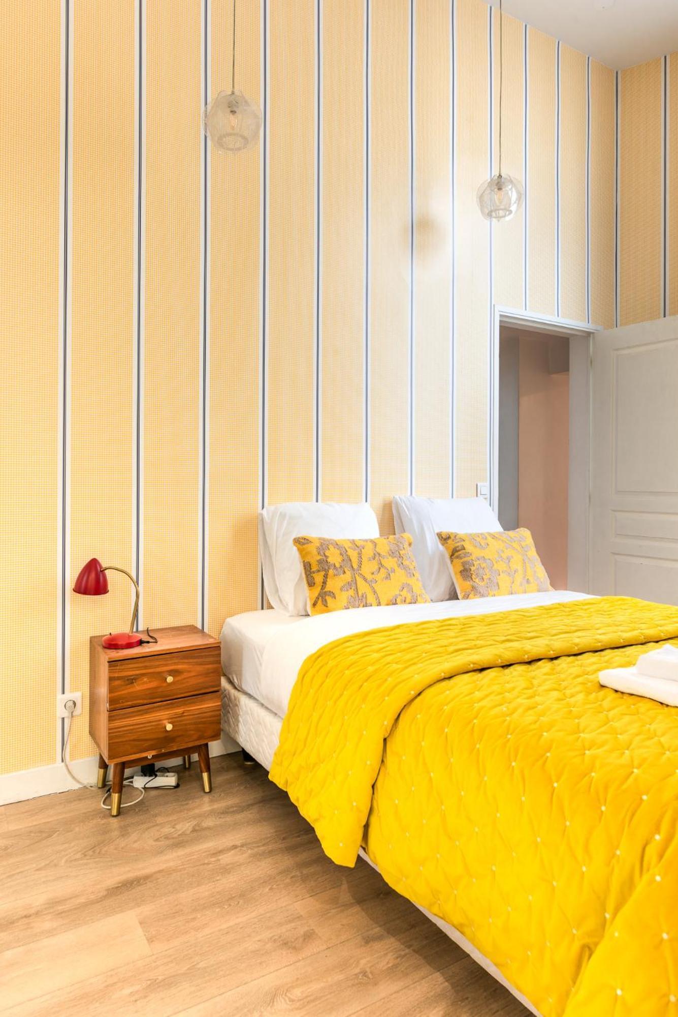 Appartamento Luxury Typical Parisian Flat - 5 Min From Louvre Parigi