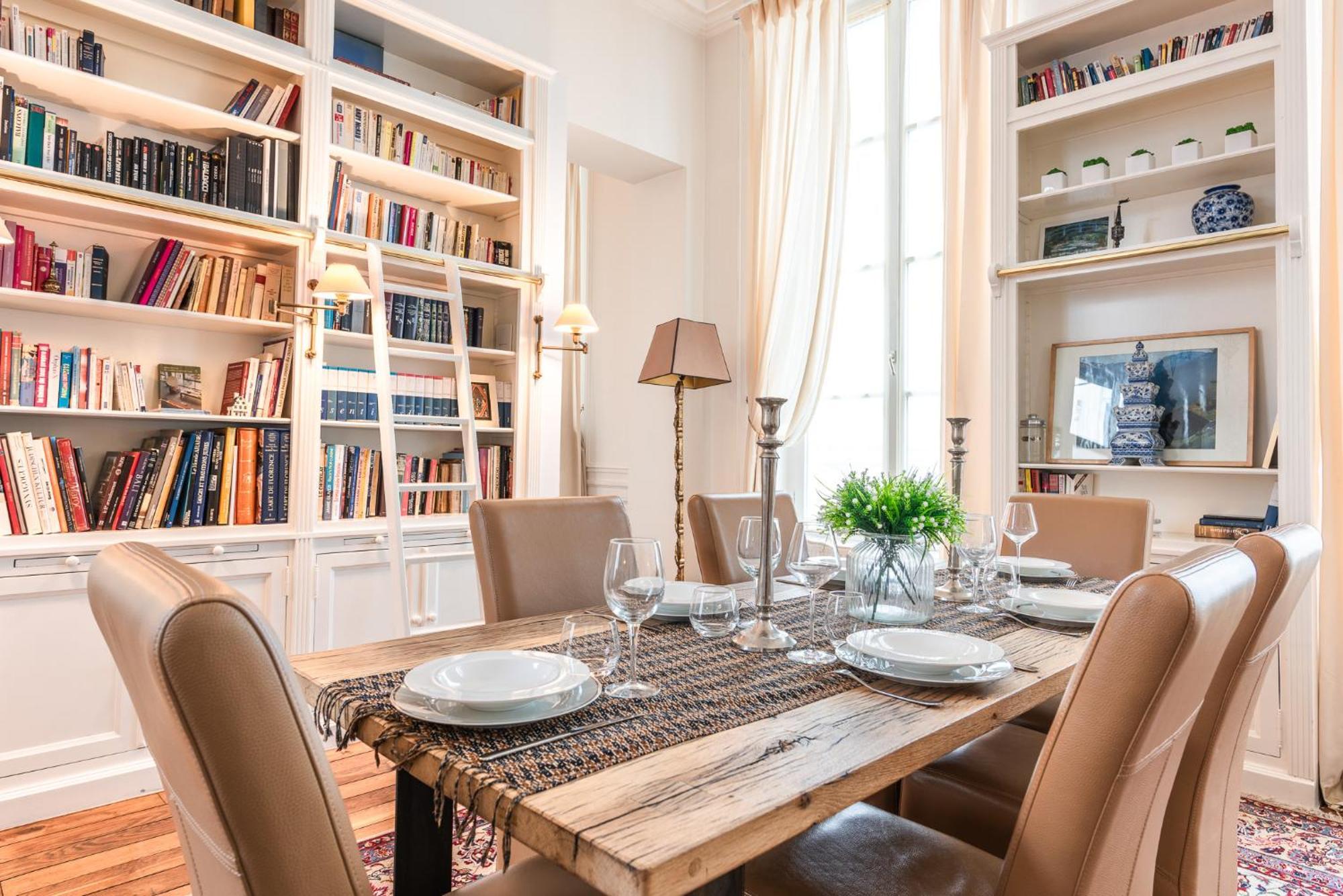 Luxury Typical Parisian Flat - 5 Min From Louvre Appartamento Parigi